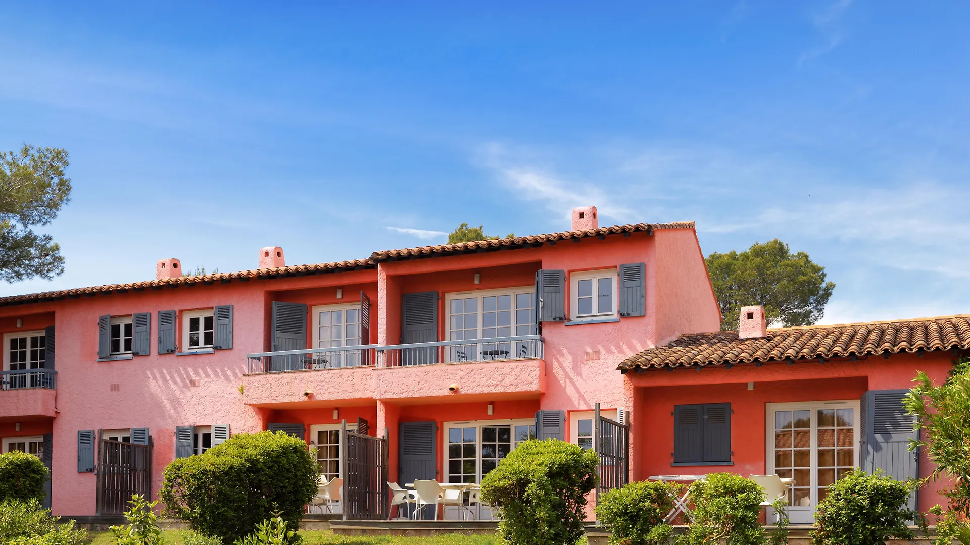 ホリデーパーク Sowell Residences Chenes Verts Saint-Raphaël